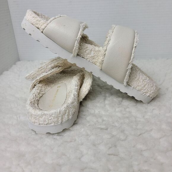 Gia Borghini x Pernille Teisbaek Womens Size 7.5 Off-White Double Strap Sandals - Picture 6 of 9